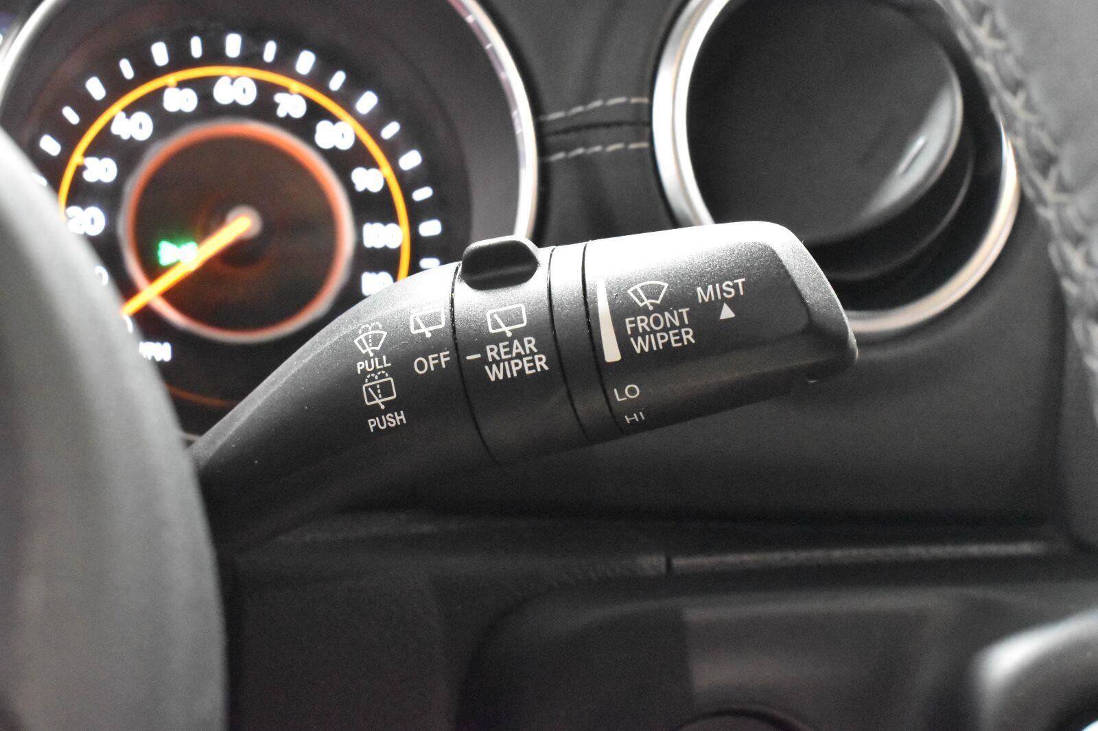 Used 2019 Jeep Wrangler Unlimited Sahara w/ Quick Order Package 24M Moab AWD/4WD image 11