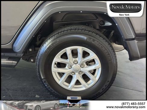Used 2023 Jeep Wrangler Unlimited Sport AWD/4WD image 8
