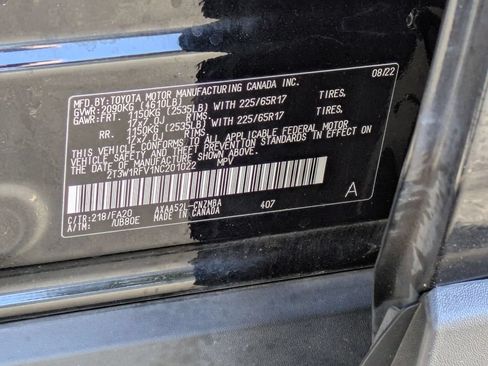 Used 2022 Toyota RAV4 XLE w/ Convenience Package FWD image 32