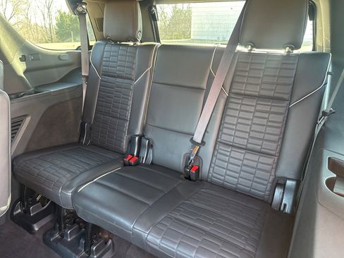 Certified 2023 Cadillac Escalade Sport Platinum image 40