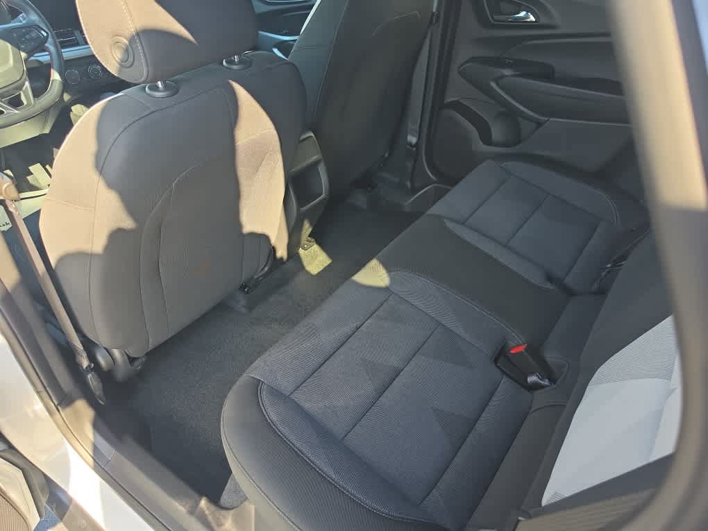 Used 2024 Chevrolet Trax RS w/ Driver Confidence Package FWD image 22