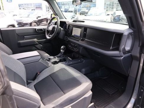 Used 2022 Ford Bronco 2-Door AWD/4WD image 24