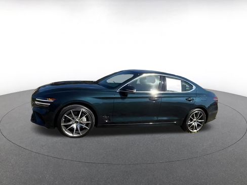 Used 2025 Genesis G70 2.5T image 8