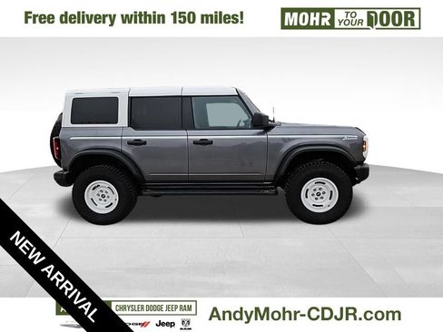 Used 2023 Ford Bronco Heritage Edition image 2