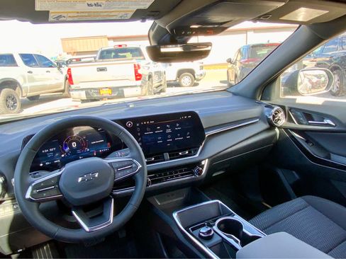 New 2026 Chevrolet Equinox LT w/ Midnight Edition AWD/4WD image 35