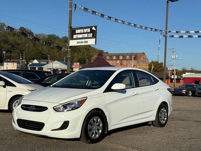 Used 2016 Hyundai Accent SE w/ Option Group 02