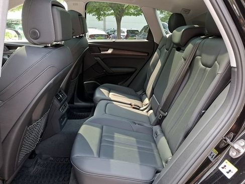 Certified 2024 Audi Q5 e Prestige AWD/4WD image 10