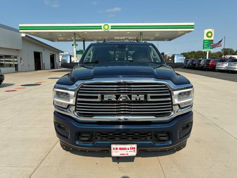Used 2023 RAM 2500 Laramie AWD/4WD image 2