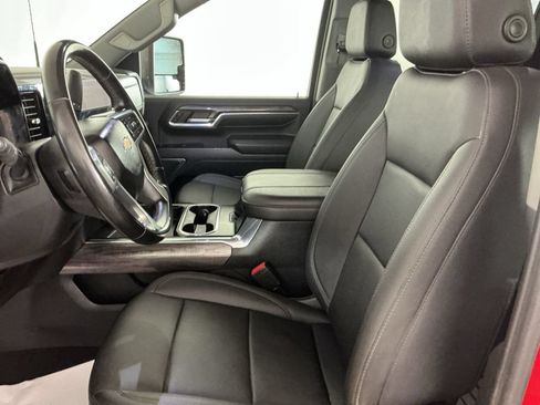 Used 2024 Chevrolet Silverado 2500 LTZ w/ LTZ Convenience Package AWD/4WD image 13