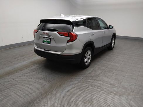 Used 2021 GMC Terrain SLE FWD image 9