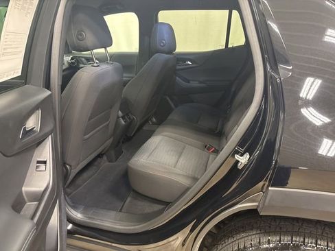 Used 2025 Chevrolet Equinox LT image 16