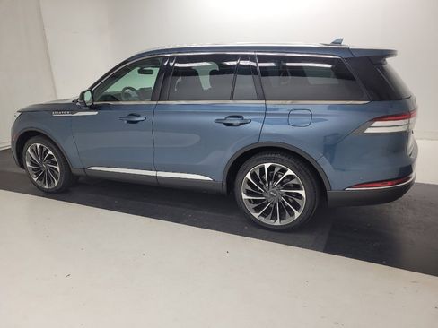 Used 2020 Lincoln Aviator Reserve w/ Equipment Group 202A AWD/4WD image 3