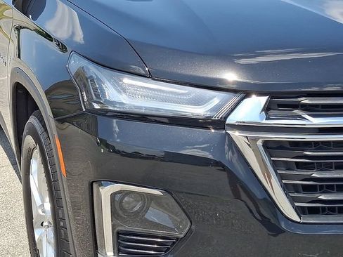 Used 2023 Chevrolet Traverse LS w/ Safety Package FWD image 9