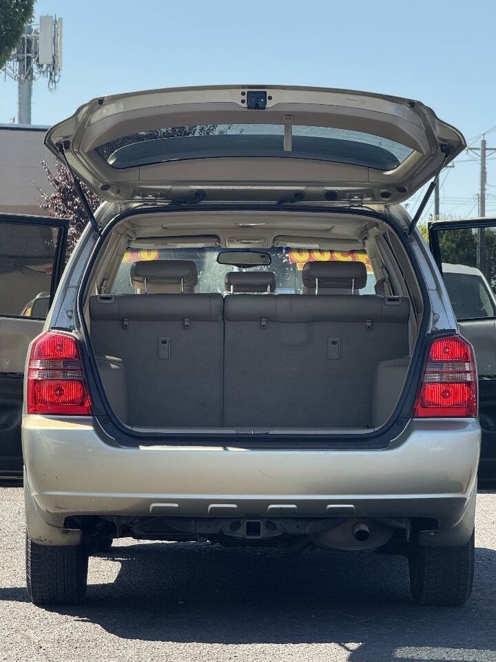 Used 2001 Toyota Highlander 4WD V6 w/ Limited Pkg image 7
