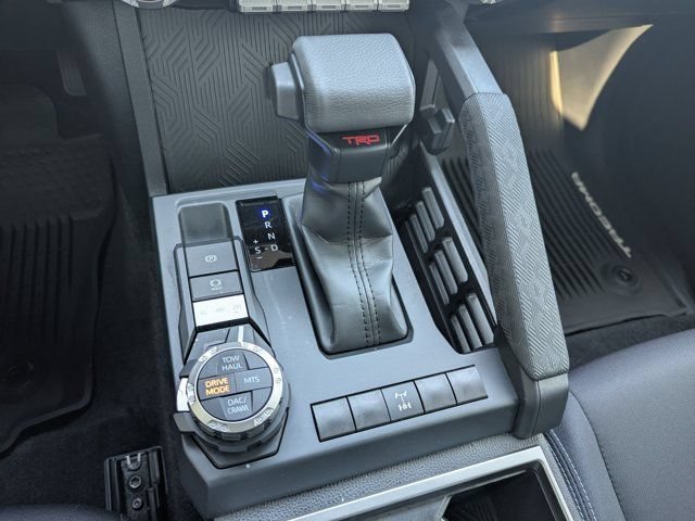 Used 2025 Toyota Tacoma TRD Off-Road AWD/4WD image 26