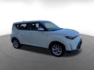 Used 2025 Kia Soul LX w/ LX Technology Package FWD video 2