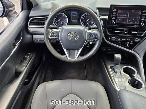Used 2022 Toyota Camry LE FWD image 11