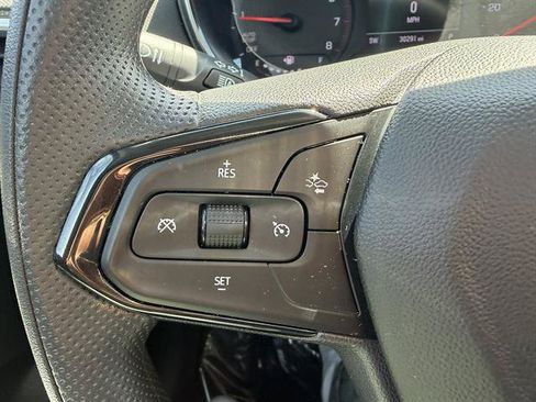 Used 2023 Chevrolet TrailBlazer LT FWD image 34