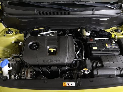Used 2024 Kia Seltos S FWD image 18
