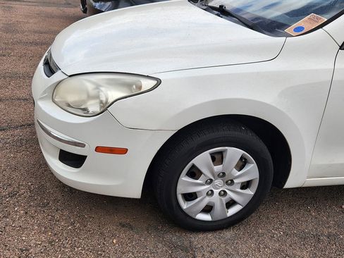 Used 2010 Hyundai Elantra GLS image 21