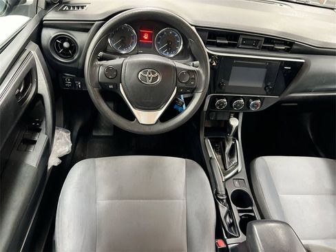 Used 2017 Toyota Corolla L image 19