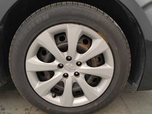 Used 2022 Toyota Corolla LE image 31