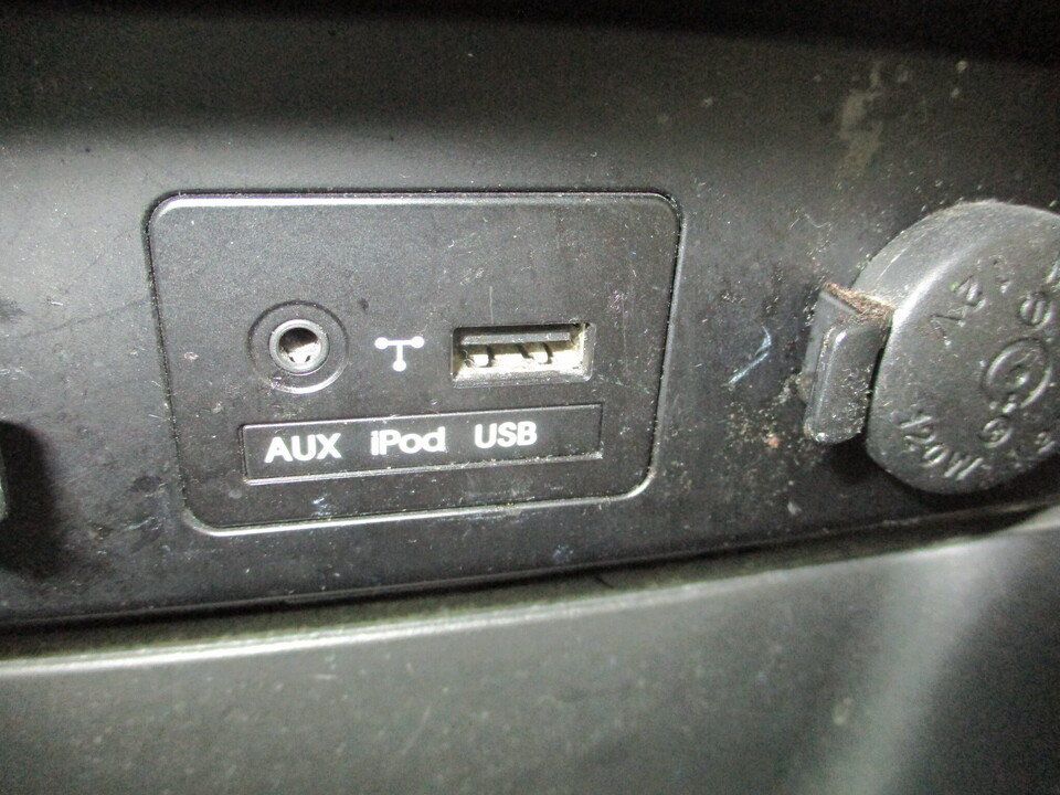 Used 2012 Kia Sorento FWD w/ Third Row Pkg image 34