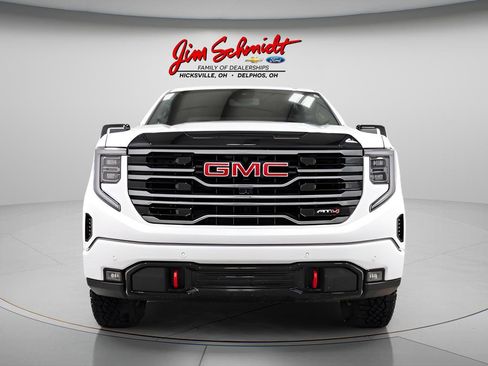 Used 2025 GMC Sierra 1500 AT4 AWD/4WD image 2