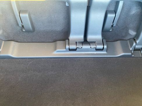 Used 2023 Toyota Sienna Platinum image 17