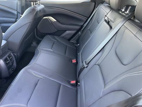 Certified 2025 Ford Mustang Mach-E Premium image 33