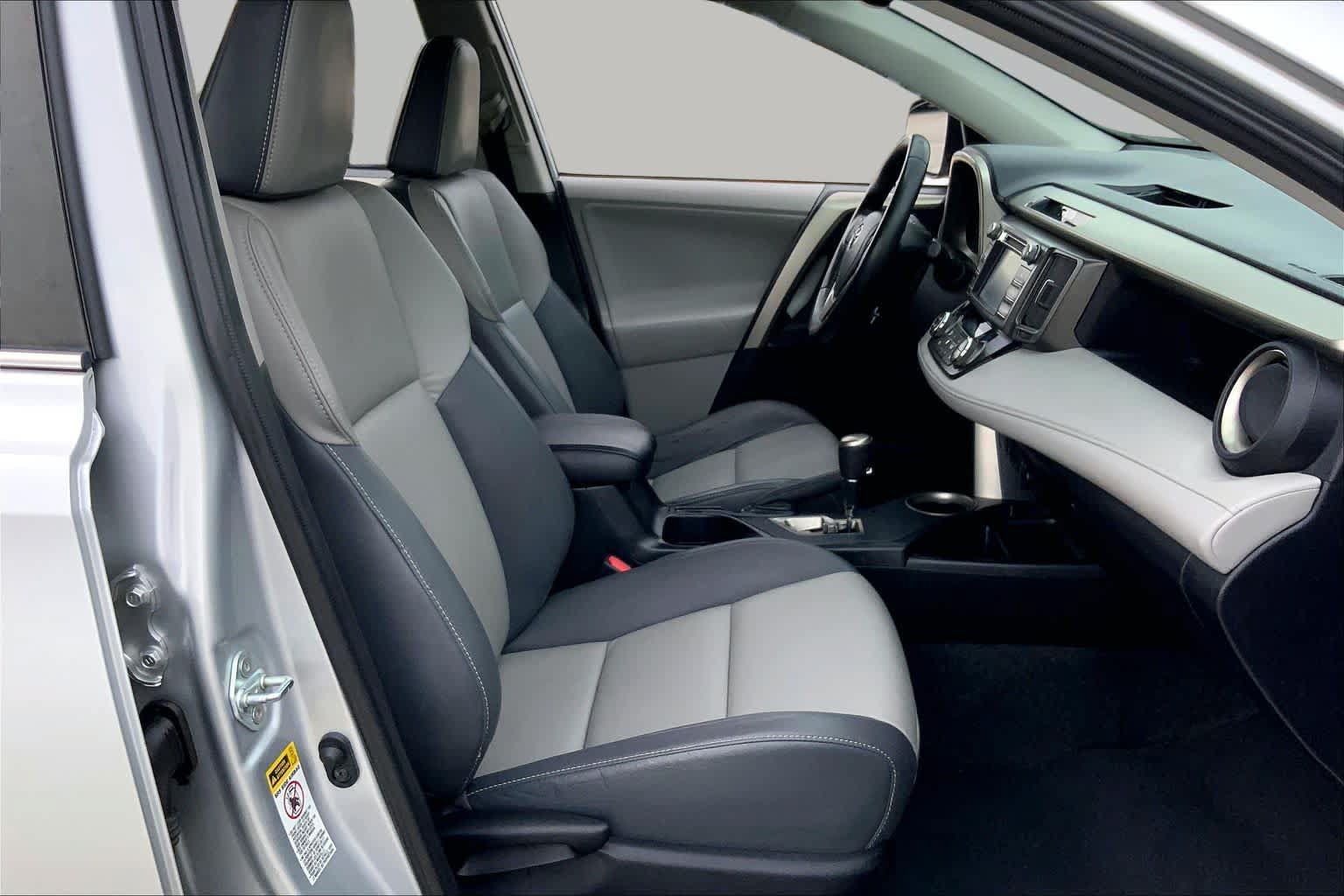 Used 2013 Toyota RAV4 Limited FWD image 9