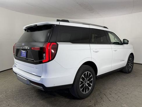 Certified 2025 Ford Expedition Platinum AWD/4WD image 9