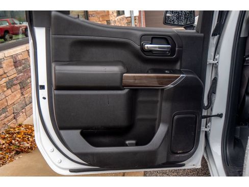 Used 2022 Chevrolet Silverado 1500 RST image 15