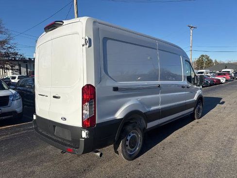 New 2026 Ford Transit 250 148 Medium Roof RWD image 7