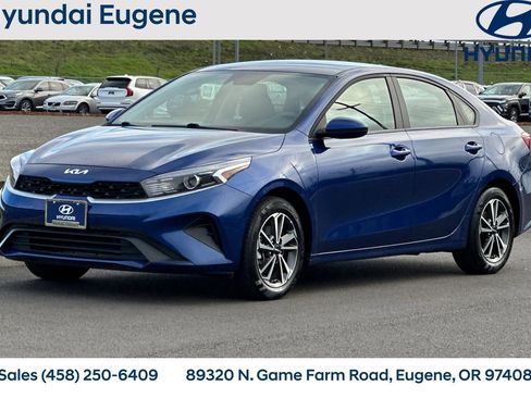 Used 2023 Kia Forte LXS image 9