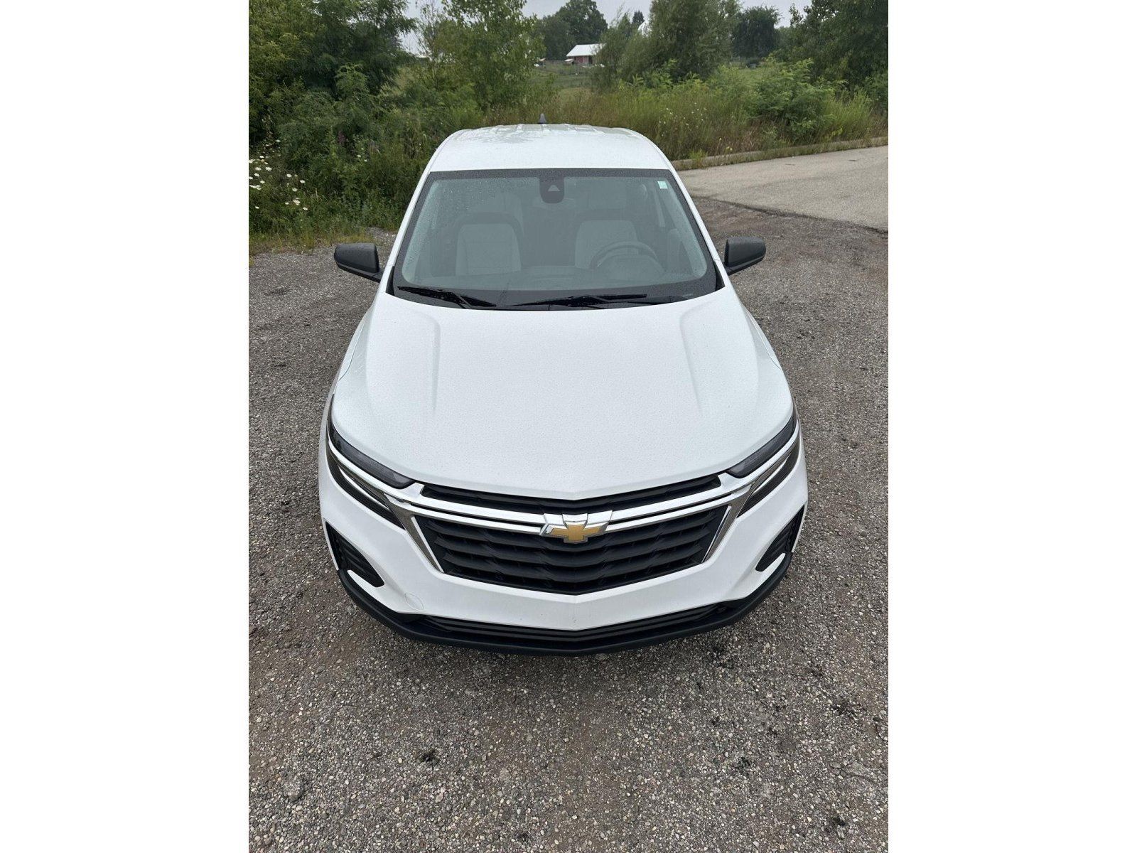 Used 2022 Chevrolet Equinox LS w/ Driver Confidence II Package AWD/4WD image 9