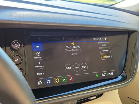 Used 2023 Buick Envision Avenir FWD image 34