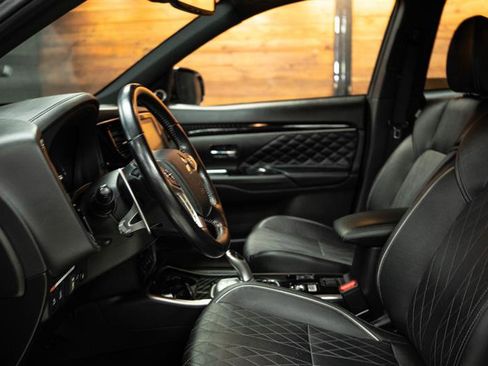 Used 2020 Mitsubishi Outlander GT image 9