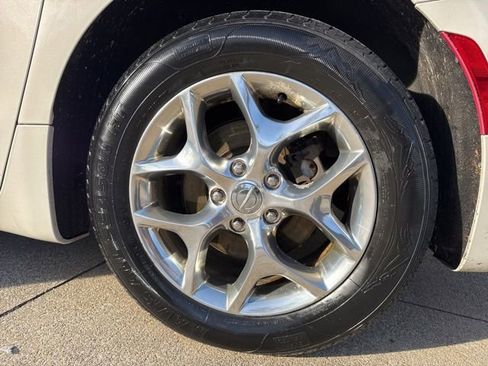 Used 2017 Chrysler Pacifica Limited image 22