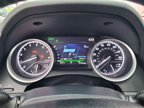 Used 2023 Toyota Camry XLE image 26