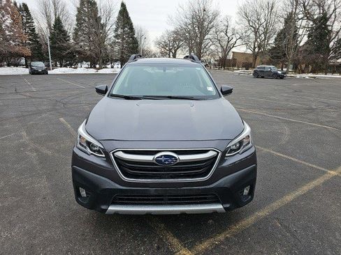 Used 2022 Subaru Outback Limited image 9