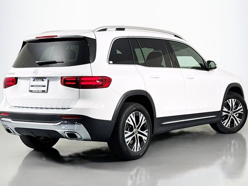 New 2026 Mercedes-Benz GLB 250 image 11