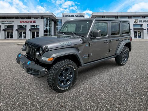 Certified 2023 Jeep Wrangler Unlimited w/ Cold Weather Group AWD/4WD image 4