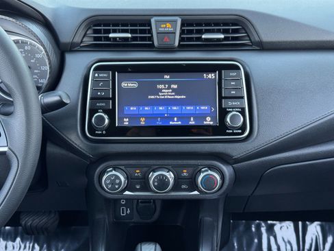 Used 2020 Nissan Versa S image 21