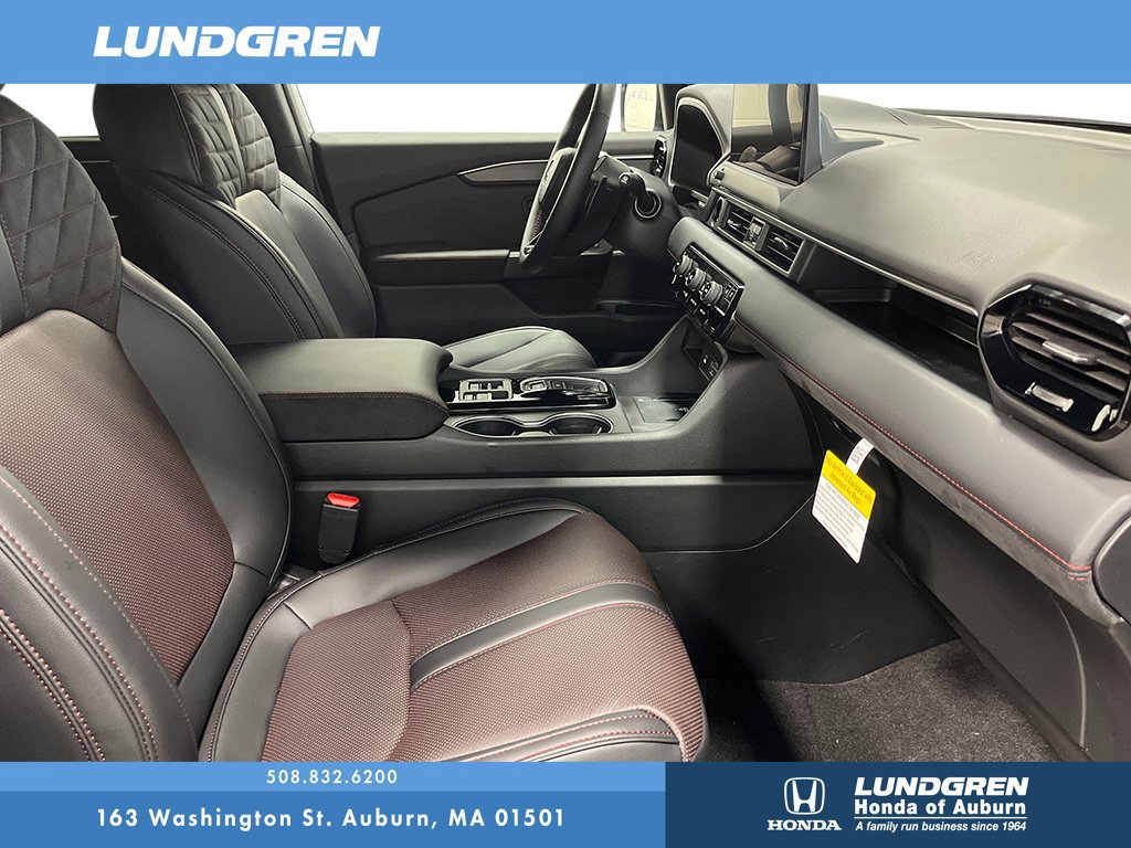 New 2026 Honda Pilot Black Edition image 9