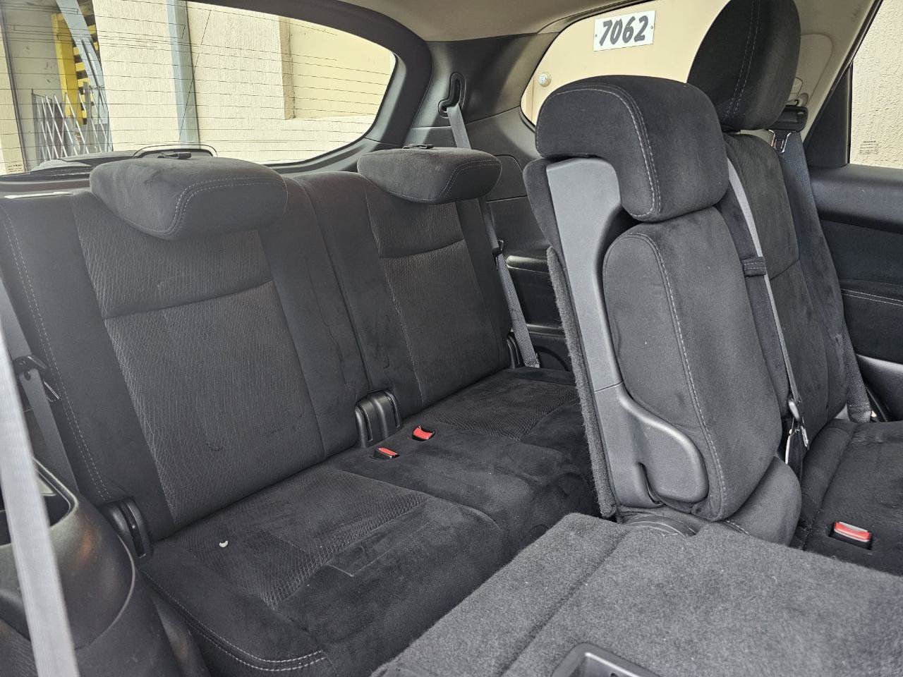 Used 2015 Nissan Pathfinder SV FWD image 27