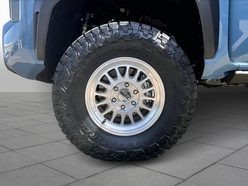 New 2026 Toyota Tacoma TRD Off-Road AWD/4WD image 11