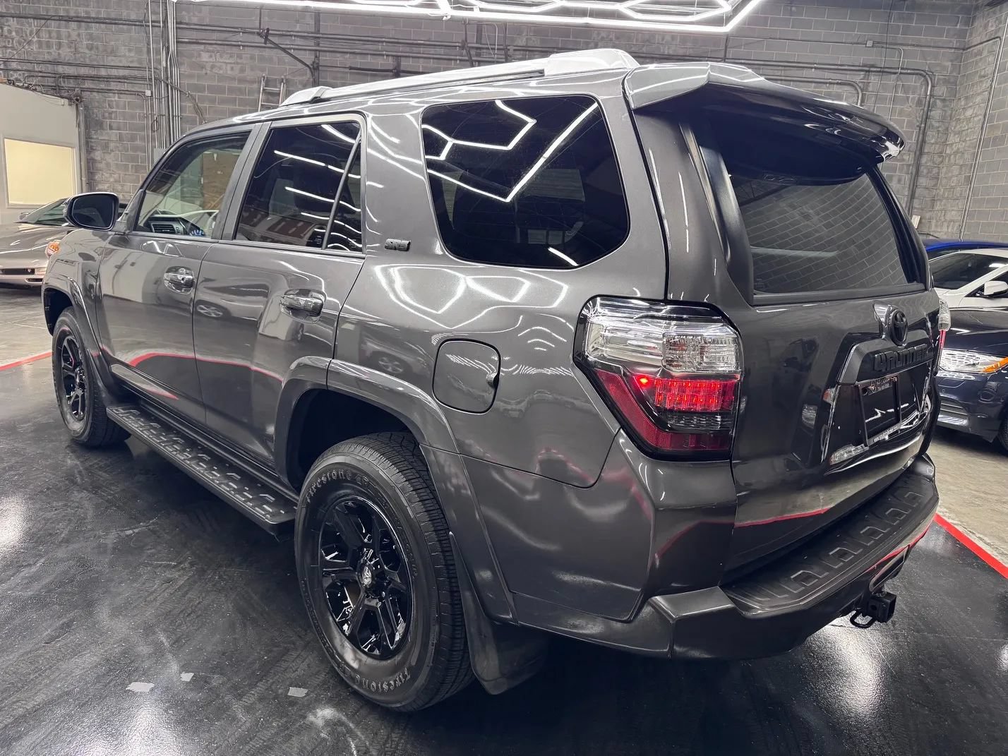 Used 2016 Toyota 4Runner SR5 Premium AWD/4WD image 5