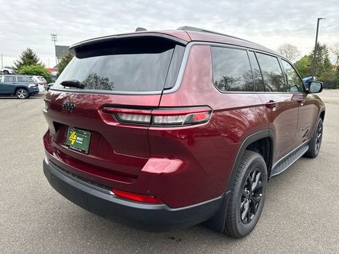 New 2026 Jeep Grand Cherokee L 4WD image 9