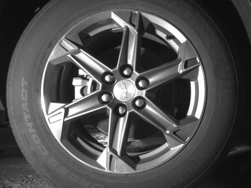 Used 2025 Chevrolet Blazer LT FWD image 15